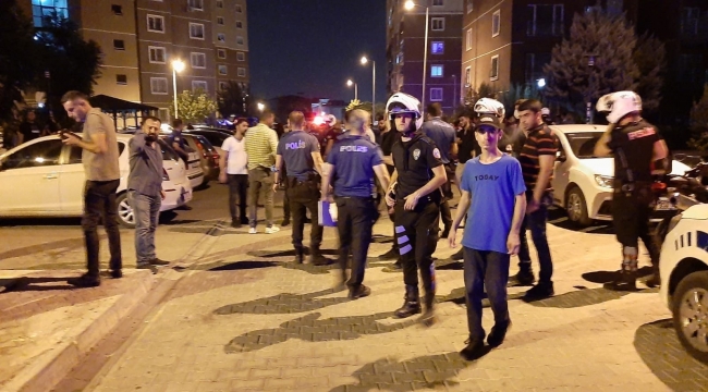 Adana'da silahlı ve bıçaklı kavga: 1'i ağır 4 yaralı