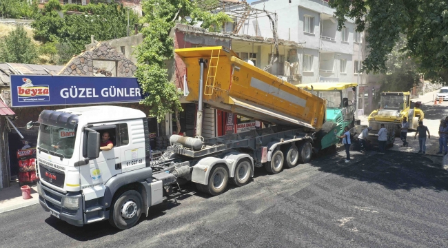 Büyükşehir'in asfalt hamlesi hız kesmeden sürüyor