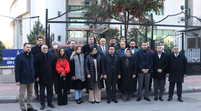 AK Parti Mersin İl Başkanlığından Kabaş, Özkoç ve Erdoğdu'ya suç duyurusu
