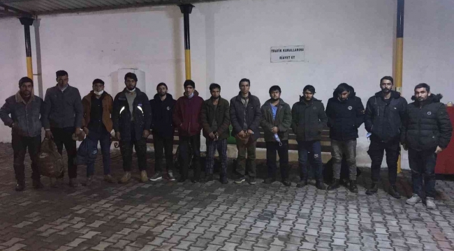 Hatay'da 13 düzensiz göçmen yakalandı