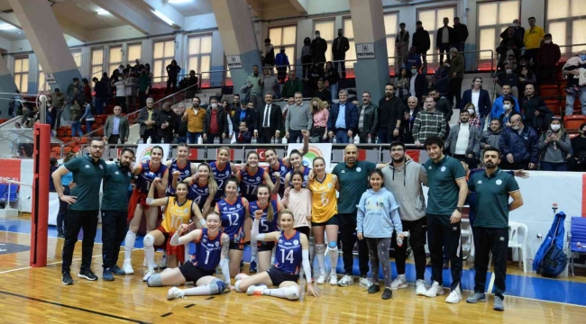 Kadınlar Voleybol 1. Ligi: Çukurova Belediyesi SK: 3 - Büyükçekmece Voleybol Akademi: 0