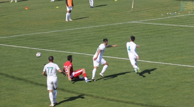 TFF 3. Lig: Osmaniyespor FK: 0 - Hendekspor: 0