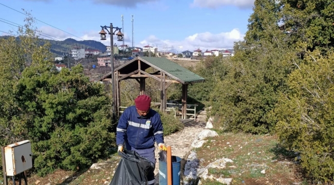 Toroslar Belediyesi, piknik alanlarını temizliyor