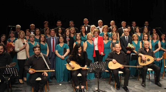 Antakya-Defne Barış Korosu'ndan Samandağ'da konser