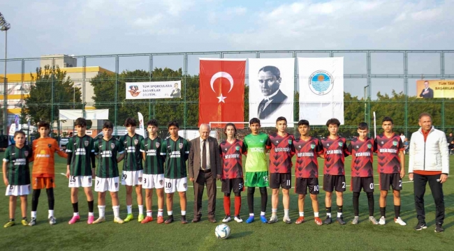 Atatürk'ün Mersin'e gelişinin yıl dönümü kapsamında düzenlenen futbol turnuvası sona erdi