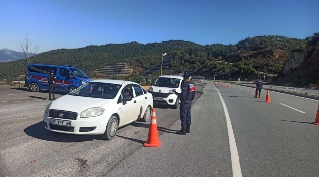 Mersin'de aranan 23 şüpheli yakalandı