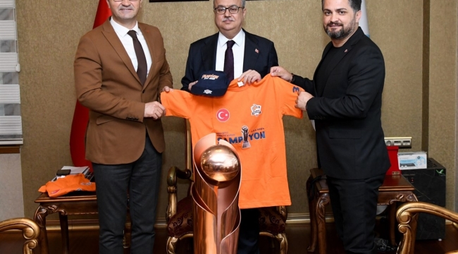 2022 Bitci Kadınlar Kadın Basketbol Türkiye Kupası Valilik makamında