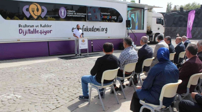 'Restoran ve Kafeler Dijitalleşiyor' projesi eğitim tırı Gaziantep'te