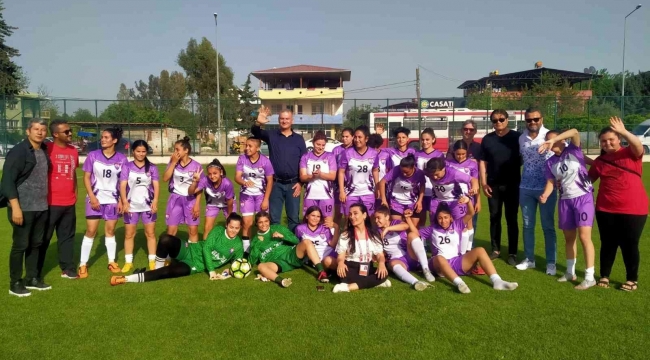 Adana 01 Kadın Futbol Kulübü Play Off'ta