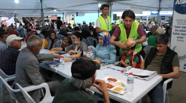 ASKON Adana'dan Ramazanda 45 bin kişiye iftar