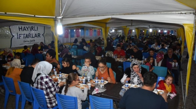 Gaziantep'te her gün bir mahallede iftarlık yemek dağıtılıyor