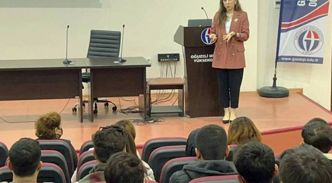 Oğuzeli MYO'da 'Yeni Ekonomi ve Ticaret 4.0' konferansı