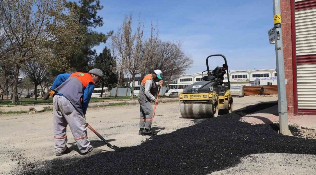 Şehitkamil'de yoğun asfalt mesaisi