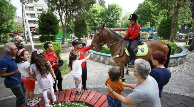 Atlı polisler vatandaşın can ve mal güvenliği için sahada