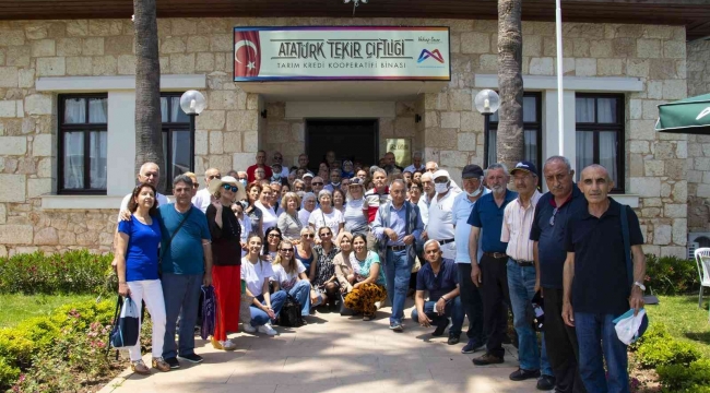 Emekliler Gazi Çiftliğinde bir araya geldi