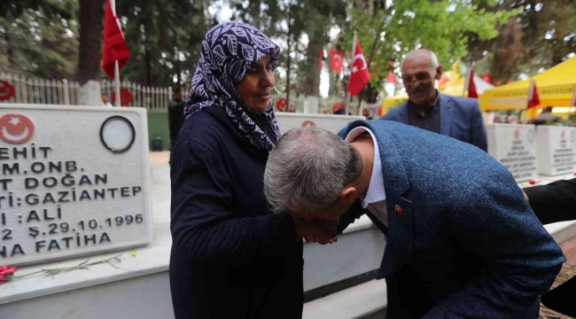 Gazi kentte şehitler unutulmadı