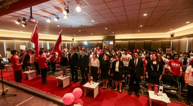 Gaziantep Kolej Vakfı'nda 19 Mayıs Coşkusu