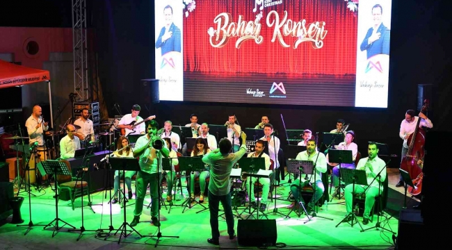 Kent Orkestrasından üniversite öğrencilerine konser