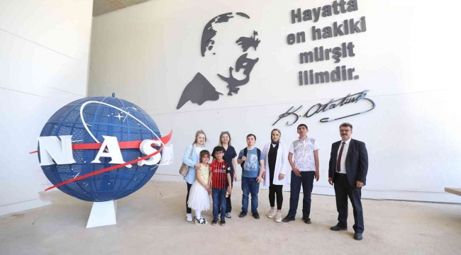 Öğrenciler Nasa sergisiyle uzaya yolculuğunu keşfetti