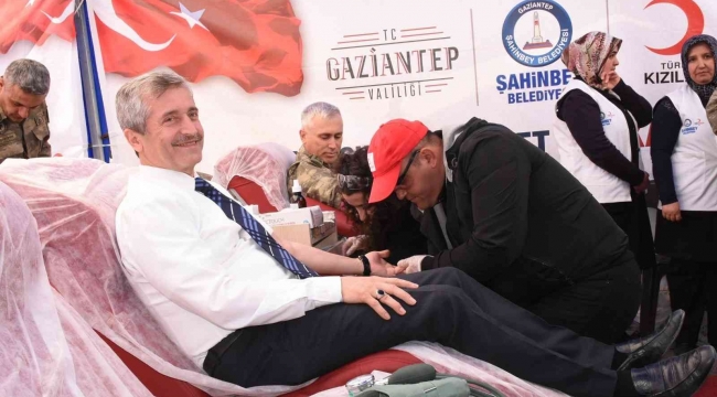 Tahmazoğlu'ndan kan bağışına davet