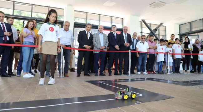 Akdeniz Belediyesinden Bilim Şenliği ve Robot Yarışması