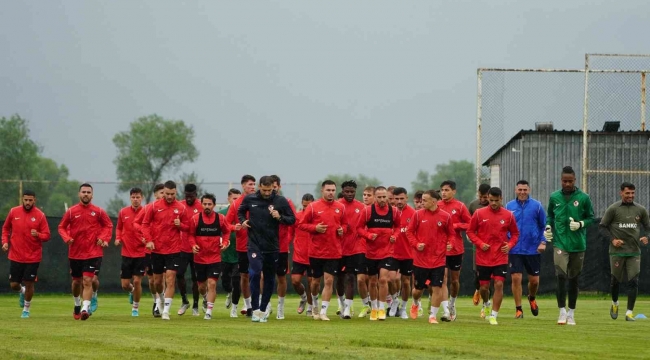 Gaziantep FK hazırlıklarını Bolu'da sürdürüyor