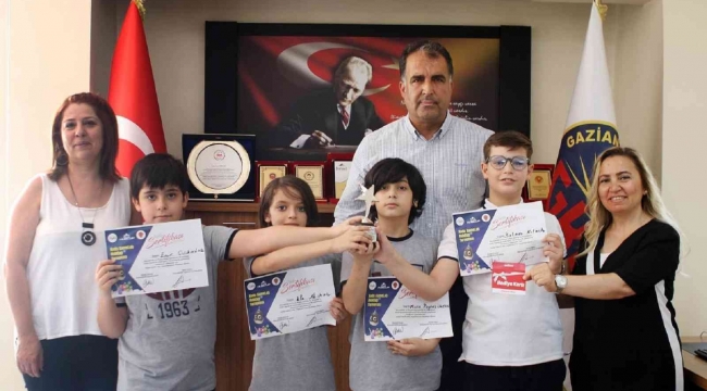 Gaziantep Kolej Vakfı'na ''Yükselen Yıldızlar'' ödülü