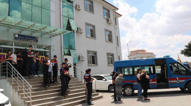 Gaziantep'te rezidanslara fuhuş baskını: 5 tutuklama