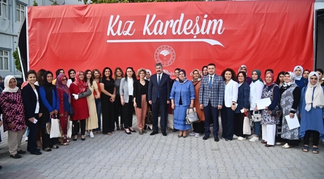 "Kız Kardeşim" eğitimine katılanlara belgeleri verildi