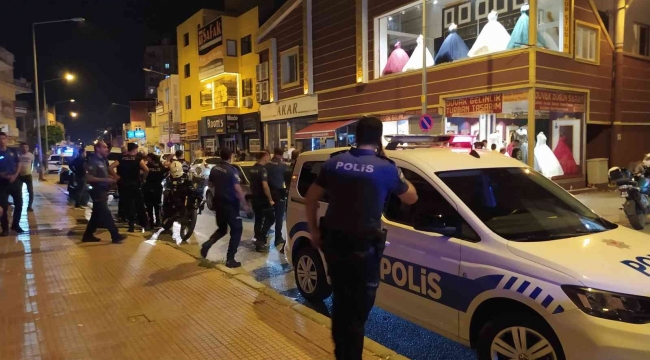 Adana'da düğünde silahlı ve bıçaklı kavga: 2 yaralı