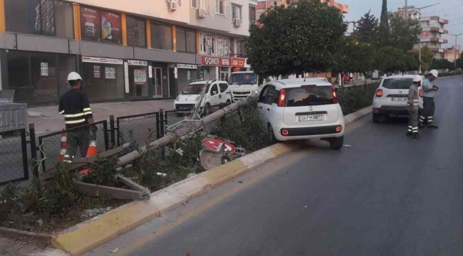 Kaza yapan otomobilde 2 kişi yaralandı