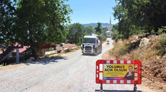 Mersin'de yayla yollarında asfalt çalışmaları sürüyor