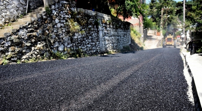 Zorkun Yaylası'nda yol bakım ve asfaltlama çalışmaları