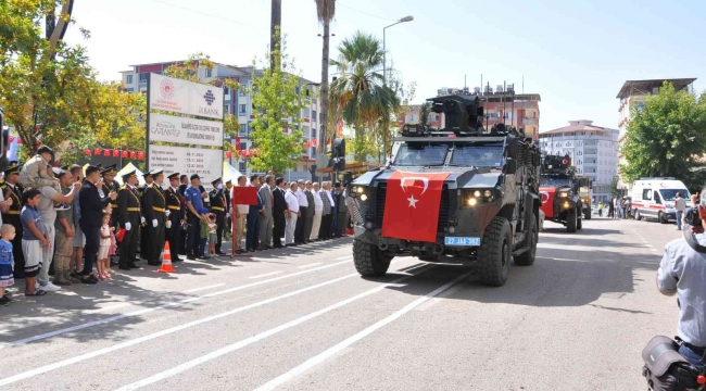 Gaziantep'in ilçelerinde 30 Ağustos coşkusu