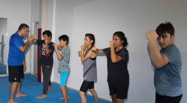 Mersin'de Kick Boks Kursu devam ediyor