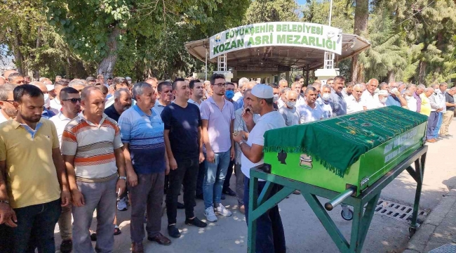 Şehit babası dualarla son yolculuğuna uğurlandı