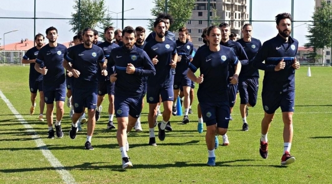 Tarsus İdman Yurdu Genel Sekreteri Duman: "İyi bir kamp dönemi geçiyoruz"