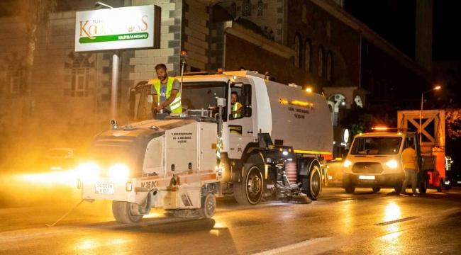 Deforme olan 300 kilometrelik yol çizgileri yenileniyor