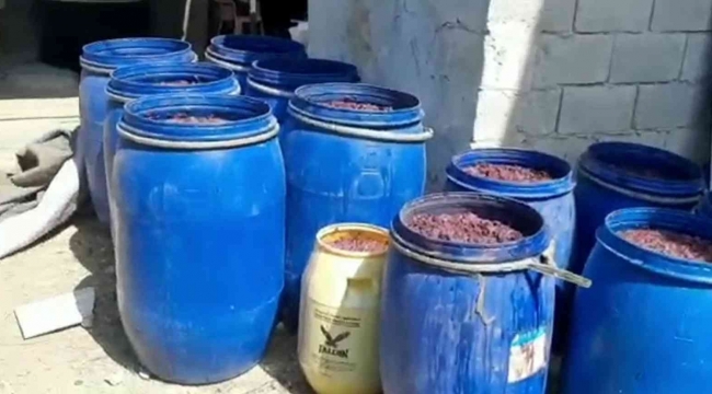 Hatay'da 4 bin 250 litre sahte içki ele geçirildi