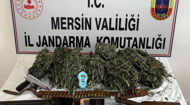 Mersin'de uyuşturucu satıcılarına operasyon: 2 kişi tutuklandı