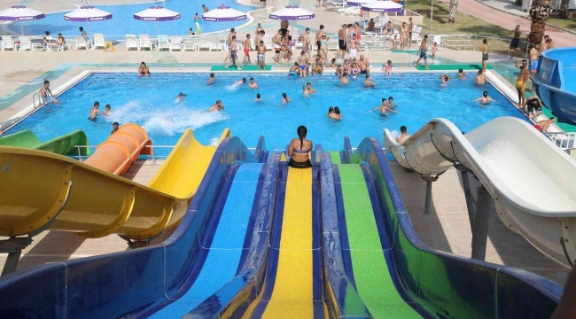 Mezitli Belediyesinin Aquapark'ndan 36 bin kişiyi faydalandı