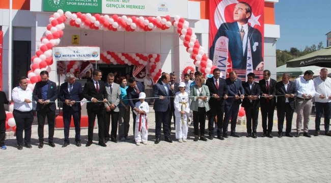 Mut'ta Gençlik ve Spor Merkezi Kompleksi açıldı