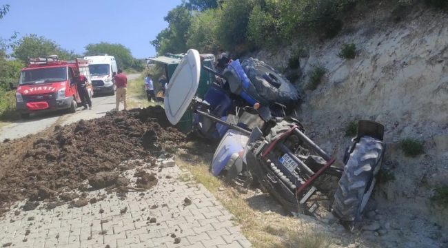 Şarampole devrilen traktörün sürücüsü yaralandı