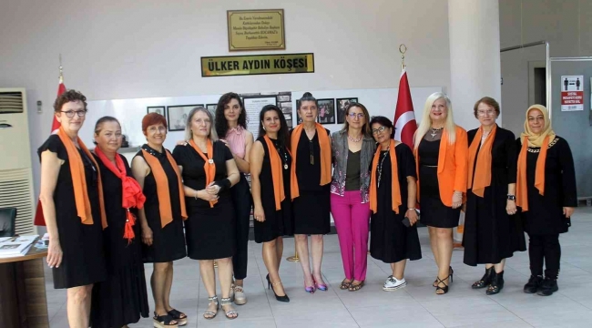 Tarsuslular Prof. Dr. Özge ile "Alzheimer Bilmecesi"ni çözdü