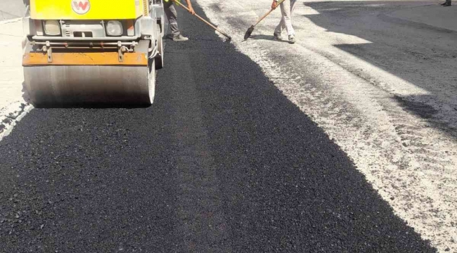 Toroslar'da yol çalışması sürüyor