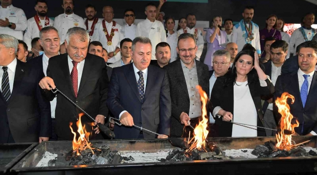 Adana tek yürek oldu... Lezzet Festivali 600 binin üzerinde misafir ağırladı