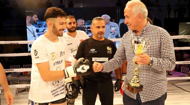 Başkan Gültak, Muay Thai sporcularının heyecanına ortak oldu