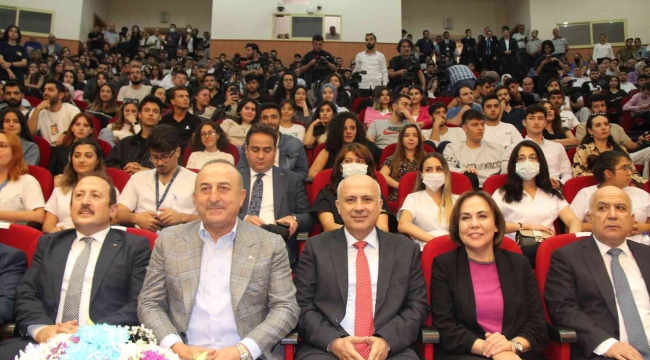 Dışişleri Bakanı Çavuşoğlu: "BM, maalesef yeni sorunlara cevap veremiyor"