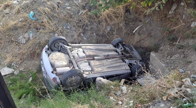 Hatay'da takla atarak devrilen otomobilin sürücüsü yaralandı