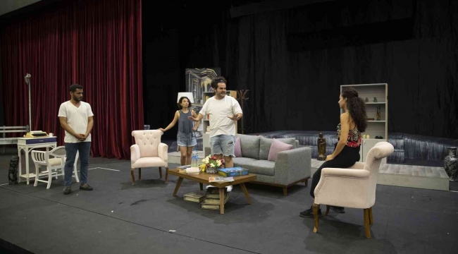 Mersin Şehir Tiyatrosu perdeyi Maltepe'de açacak